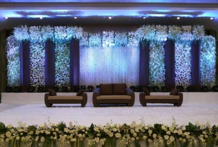 White Stage Decoration Theme